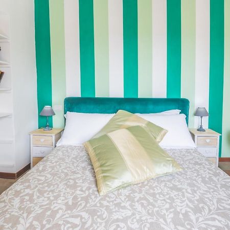 Pellegrino 75 Double Bedroom Рим Екстериор снимка